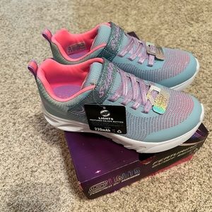 Skechers light blue multi color light up shoes girls size 2